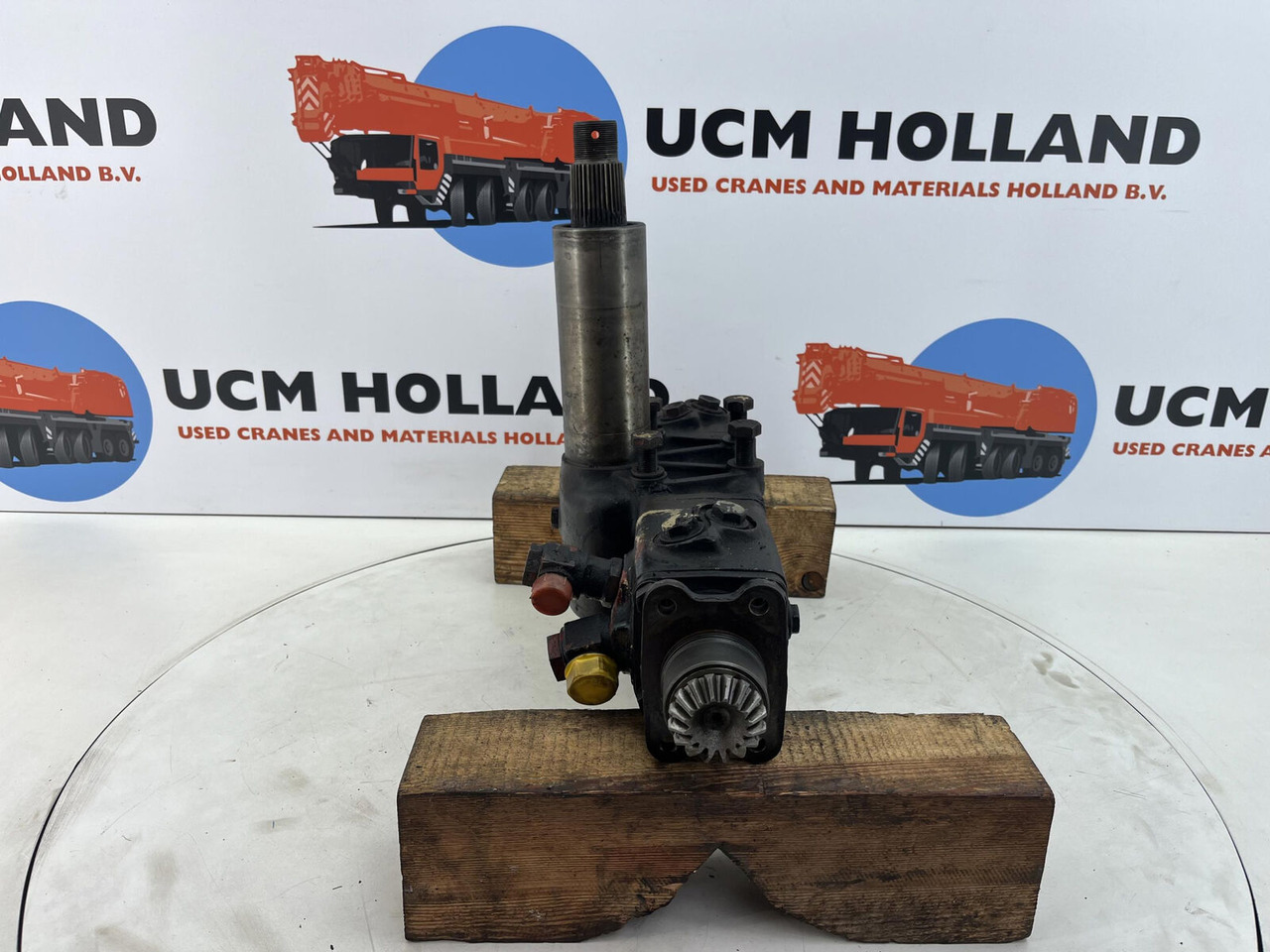 Krupp 4070 GMT steering box - Převodovka řízení pro Autojeřáb: obrázek 3 Krupp 4070 GMT steering box - Převodovka řízení pro Autojeřáb: obrázek 3