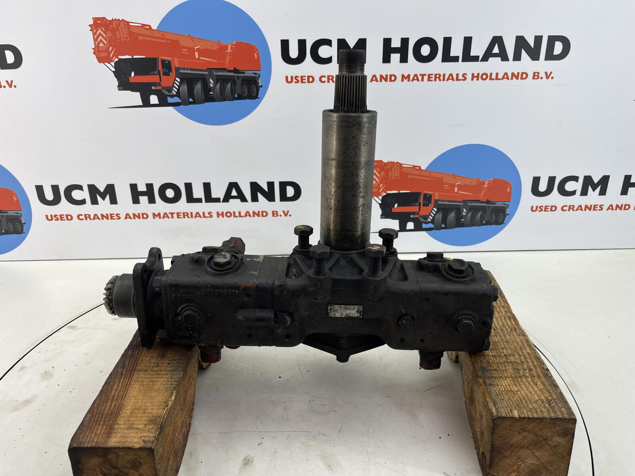 Krupp 4070 GMT steering box - Převodovka řízení pro Autojeřáb: obrázek 2 Krupp 4070 GMT steering box - Převodovka řízení pro Autojeřáb: obrázek 2