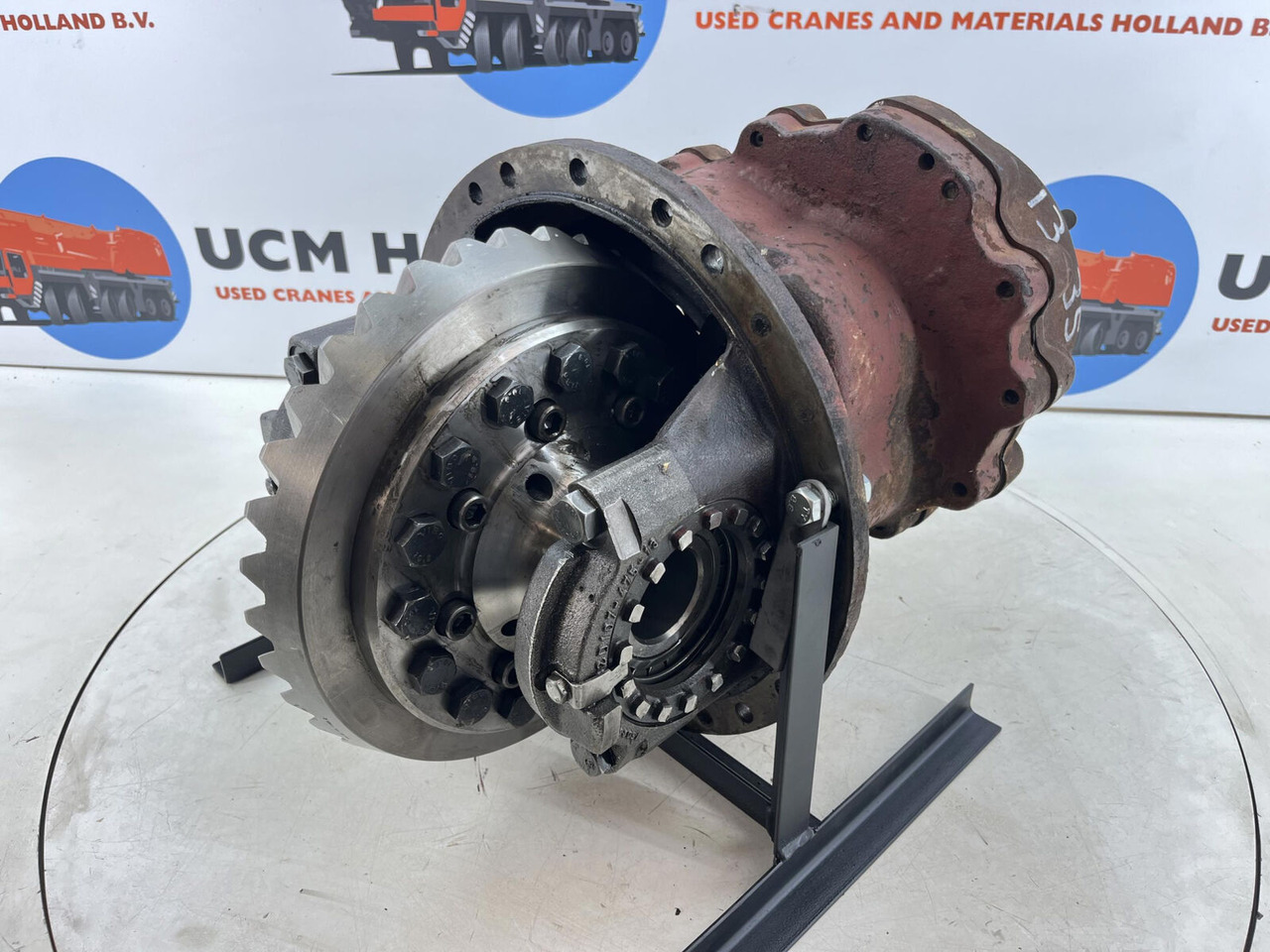 Krupp 70 GMT mid differential 13x35 axle 2 - Diferenciál pro Autojeřáb: obrázek 2 Krupp 70 GMT mid differential 13x35 axle 2 - Diferenciál pro Autojeřáb: obrázek 2