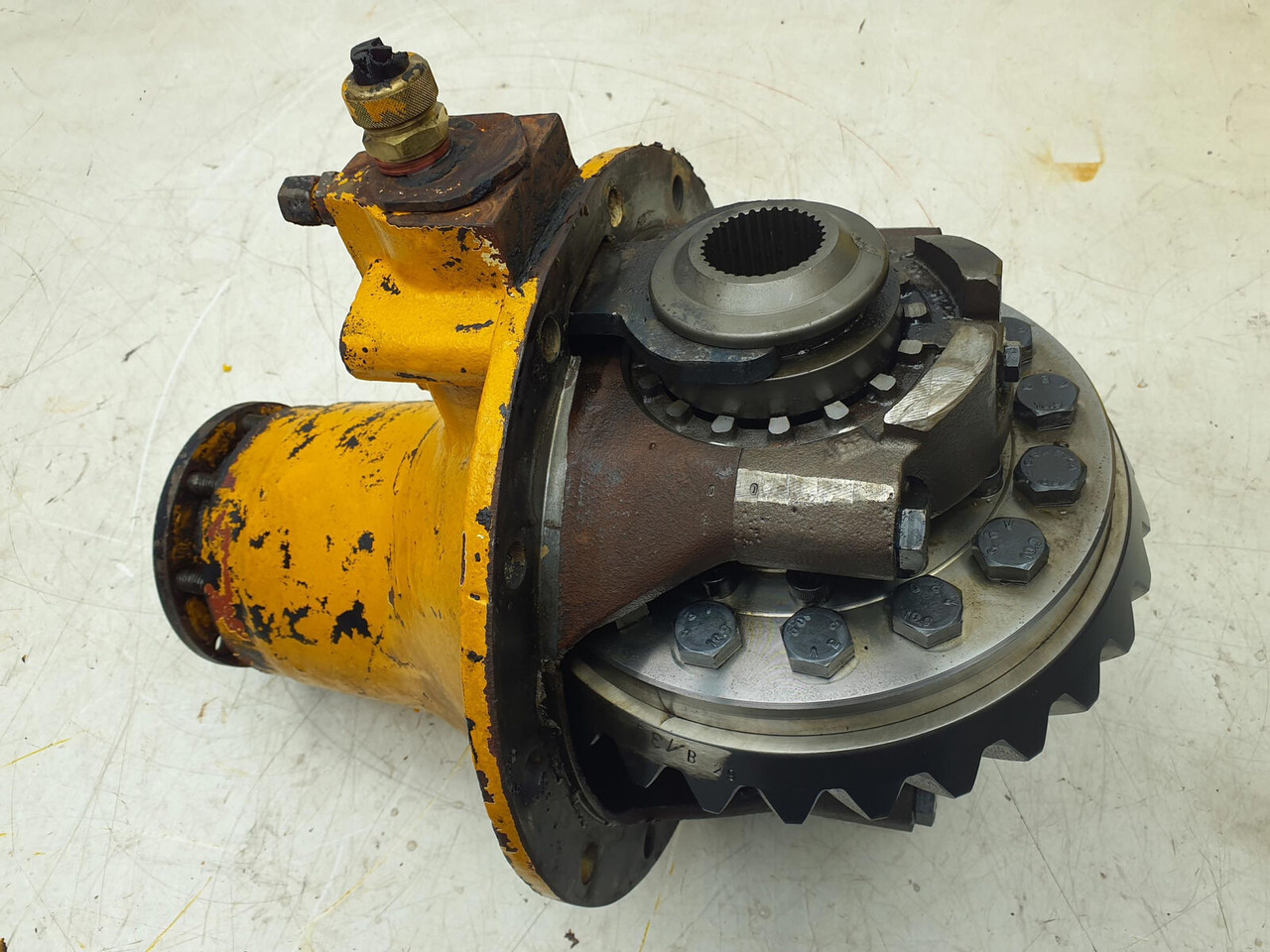 Krupp KMK 2025 end differential axle 2 11x29 - Diferenciál pro Autojeřáb: obrázek 1 Krupp KMK 2025 end differential axle 2 11x29 - Diferenciál pro Autojeřáb: obrázek 1