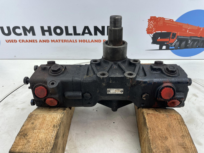 Krupp KMK 4070 steering box only for parts - Sloupek řízení pro Jeřáb: obrázek 1 Krupp KMK 4070 steering box only for parts - Sloupek řízení pro Jeřáb: obrázek 1