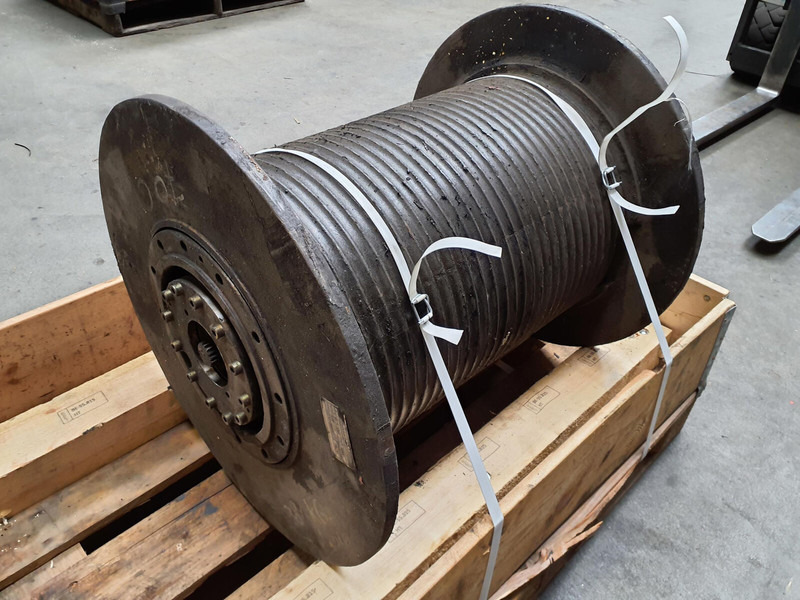 Krupp KMK 4070 winch - Hydraulická ruka: obrázek 4 Krupp KMK 4070 winch - Hydraulická ruka: obrázek 4