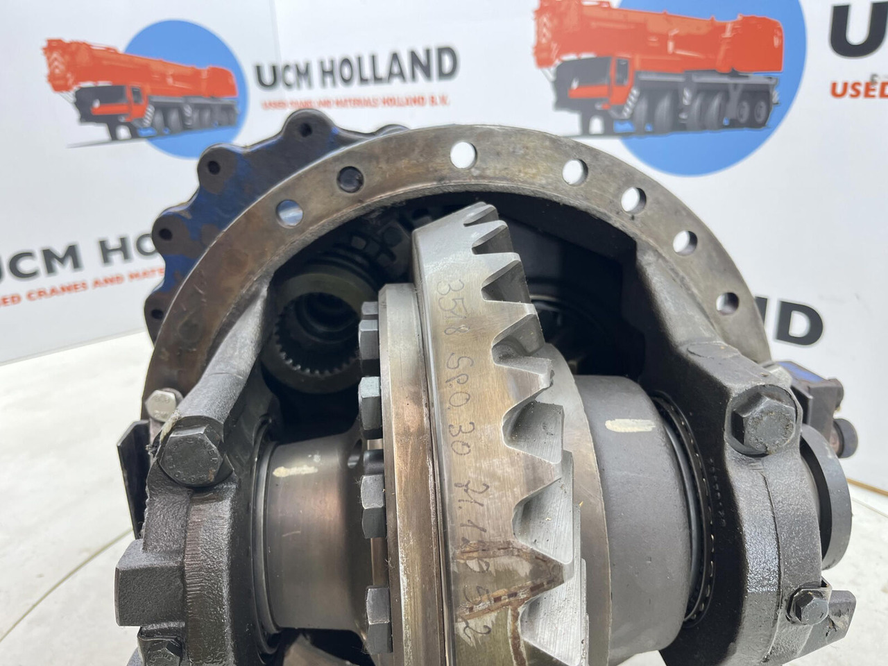Krupp KMK 5100 Mid differential 13x35 axle 2 - Diferenciál pro Autojeřáb: obrázek 5 Krupp KMK 5100 Mid differential 13x35 axle 2 - Diferenciál pro Autojeřáb: obrázek 5