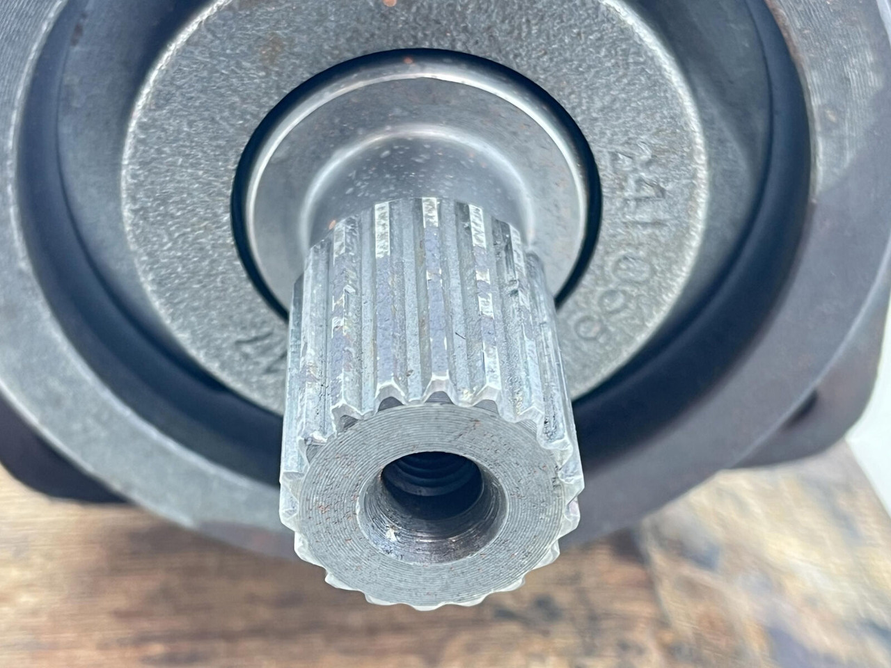 Pohon otoče pro Autojeřáb Liebherr LTM 1045 slewing gear: obrázek 7