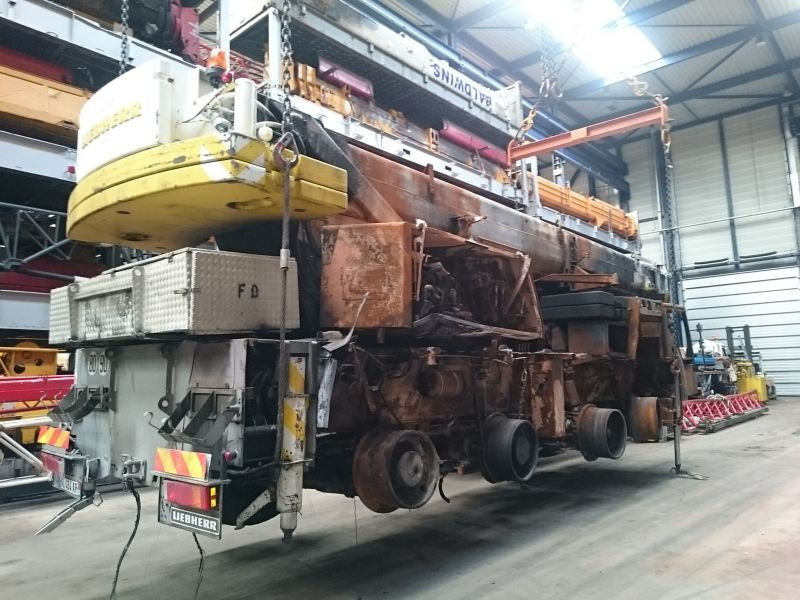 Liebherr LTM 1060-2 for parts - Autojeřáb: obrázek 1 Liebherr LTM 1060-2 for parts - Autojeřáb: obrázek 1
