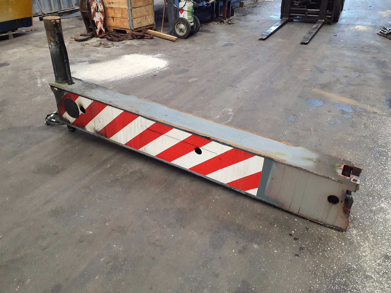 Liebherr LTM 1070-4.1 sliding beam complete front - Podvěs pro Autojeřáb: obrázek 3 Liebherr LTM 1070-4.1 sliding beam complete front - Podvěs pro Autojeřáb: obrázek 3