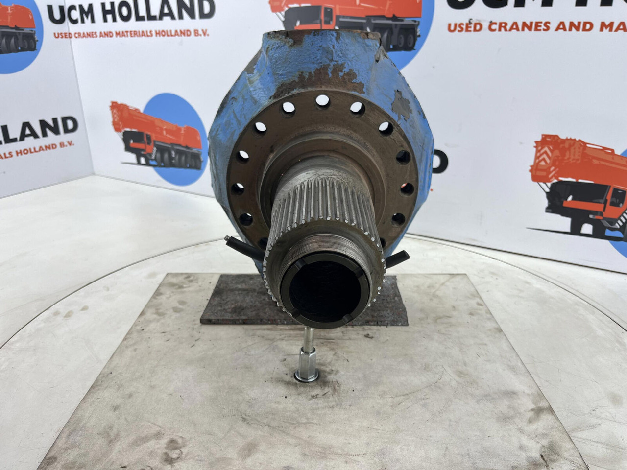Liebherr LTM 1070 Steering knuckle 16 holes axle 4 - Těhlice pro Autojeřáb: obrázek 2 Liebherr LTM 1070 Steering knuckle 16 holes axle 4 - Těhlice pro Autojeřáb: obrázek 2