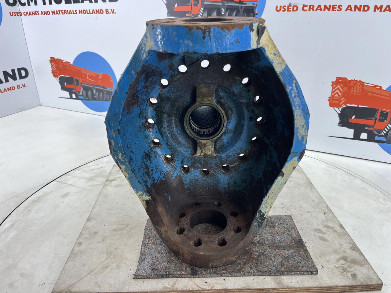 Liebherr LTM 1070 Steering knuckle 16 holes axle 4 - Těhlice pro Autojeřáb: obrázek 5 Liebherr LTM 1070 Steering knuckle 16 holes axle 4 - Těhlice pro Autojeřáb: obrázek 5