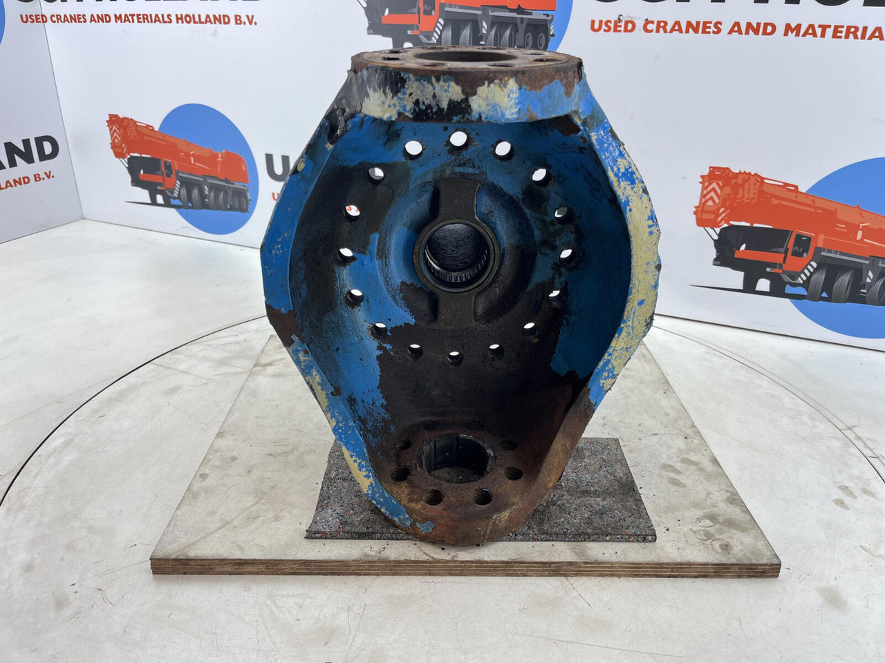 Liebherr LTM 1070 Steering knuckle 16 holes axle 4 - Těhlice pro Autojeřáb: obrázek 5 Liebherr LTM 1070 Steering knuckle 16 holes axle 4 - Těhlice pro Autojeřáb: obrázek 5