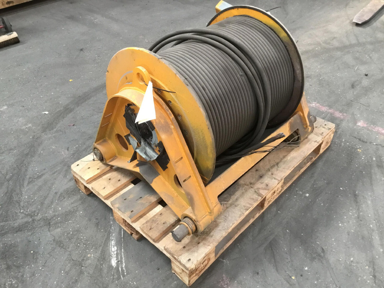 Liebherr LTM 1080-1 winch - Naviják pro Autojeřáb: obrázek 2 Liebherr LTM 1080-1 winch - Naviják pro Autojeřáb: obrázek 2