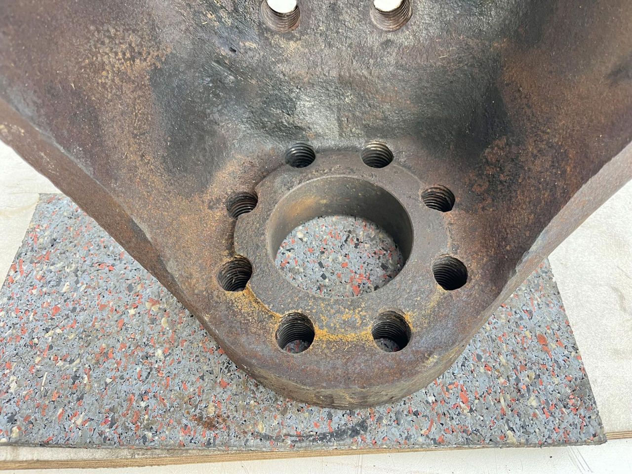 Těhlice pro Autojeřáb Liebherr LTM 1160 Steering knuckle 12 holes axle 1 right: obrázek 8