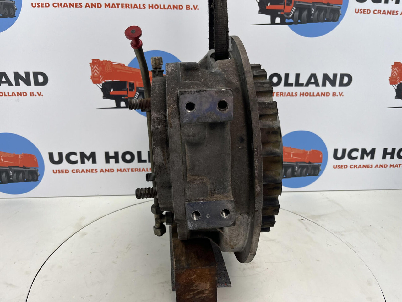 Liebherr LTM 1200/1 Distributor gearbox with coupling - Převodovka pro Autojeřáb: obrázek 4 Liebherr LTM 1200/1 Distributor gearbox with coupling - Převodovka pro Autojeřáb: obrázek 4