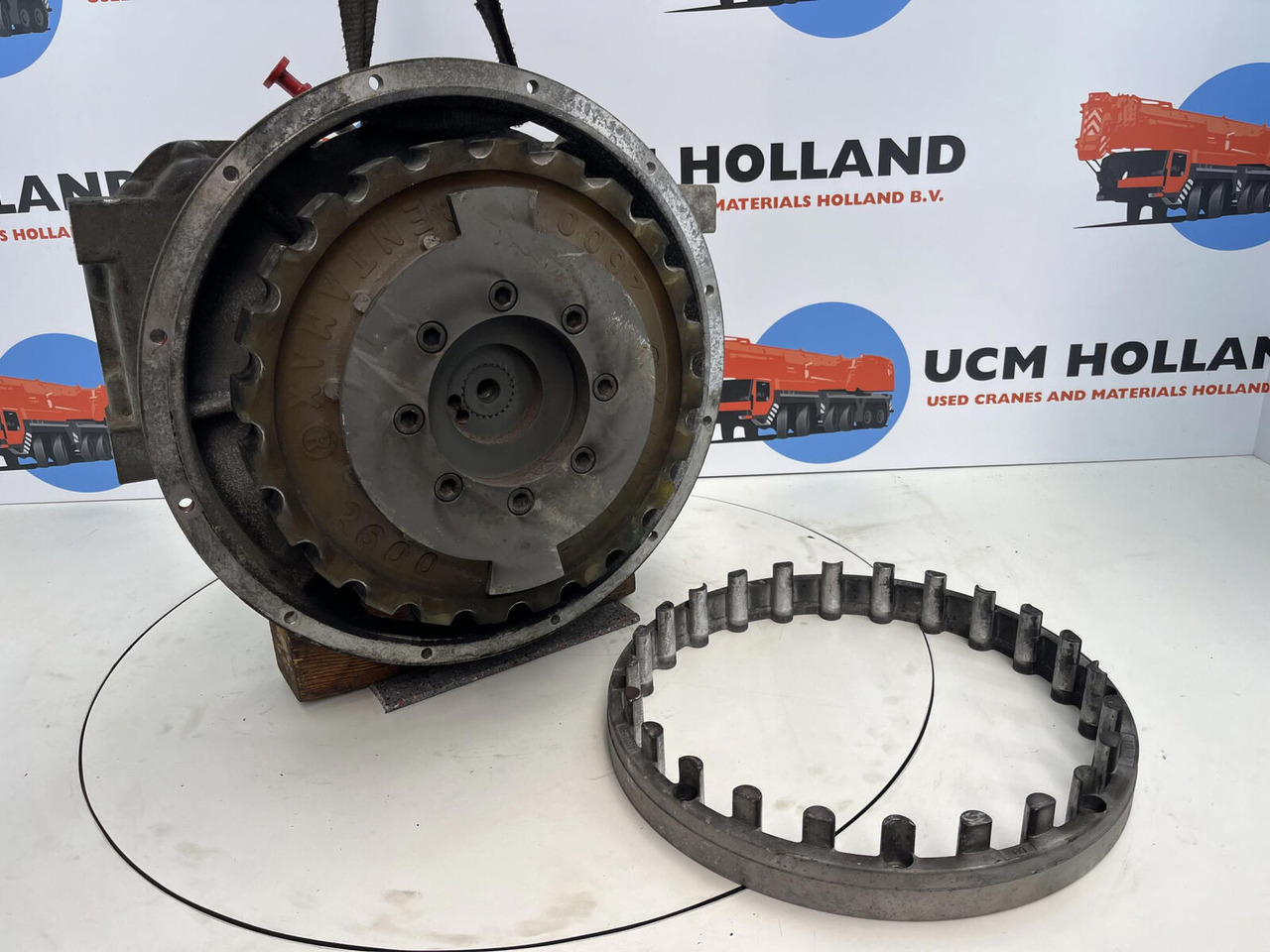 Liebherr LTM 1200/1 Distributor gearbox with coupling - Převodovka pro Autojeřáb: obrázek 5 Liebherr LTM 1200/1 Distributor gearbox with coupling - Převodovka pro Autojeřáb: obrázek 5