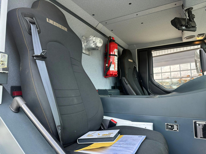 Univerzální autojeřáb Liebherr Liebherr LTM 1070-4.2: obrázek 8
