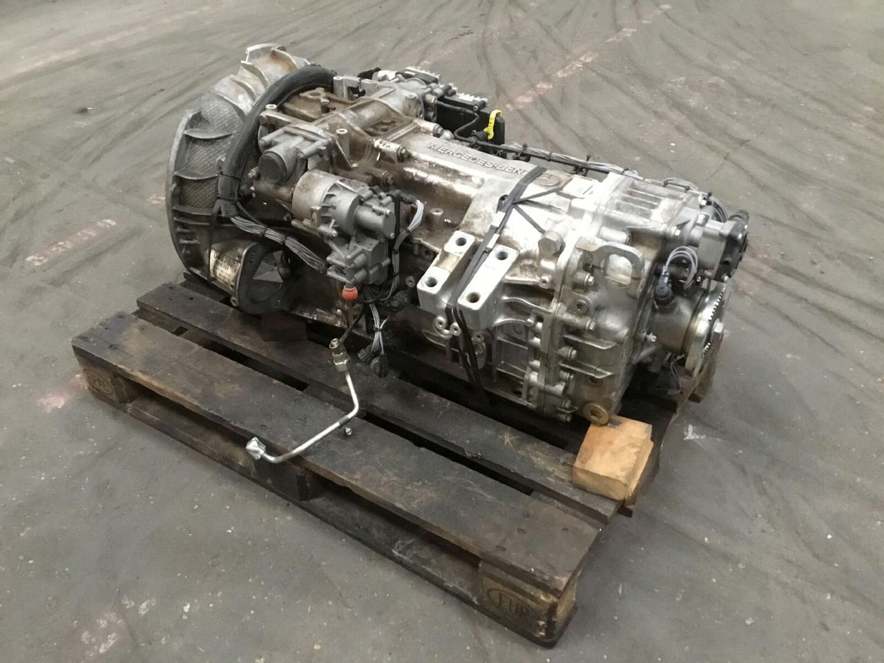 Mercedes-Benz GMK 4100, 4100-L, 5095, 5110-1, 5130 -2 gearbox G240-16 - Převodovka pro Autojeřáb: obrázek 4 Mercedes-Benz GMK 4100, 4100-L, 5095, 5110-1, 5130 -2 gearbox G240-16 - Převodovka pro Autojeřáb: obrázek 4