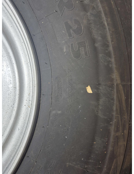 Michelin Wheel 445/95R25 10 12 1p - Pneumatiky a ráfky pro Jeřáb: obrázek 4 Michelin Wheel 445/95R25 10 12 1p - Pneumatiky a ráfky pro Jeřáb: obrázek 4