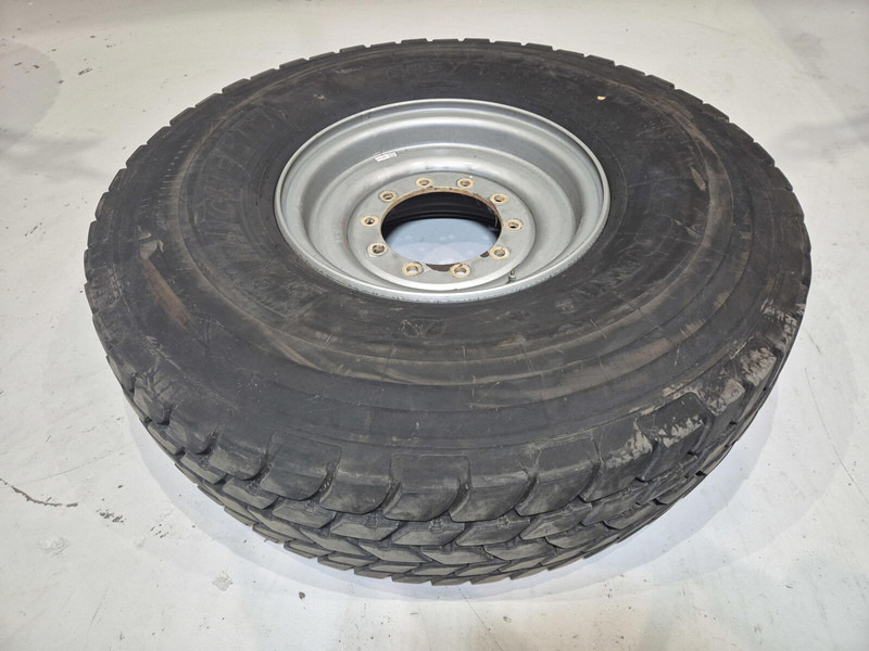 Michelin Wheel 445/95R25 10 12 1p - Pneumatiky a ráfky pro Jeřáb: obrázek 1 Michelin Wheel 445/95R25 10 12 1p - Pneumatiky a ráfky pro Jeřáb: obrázek 1