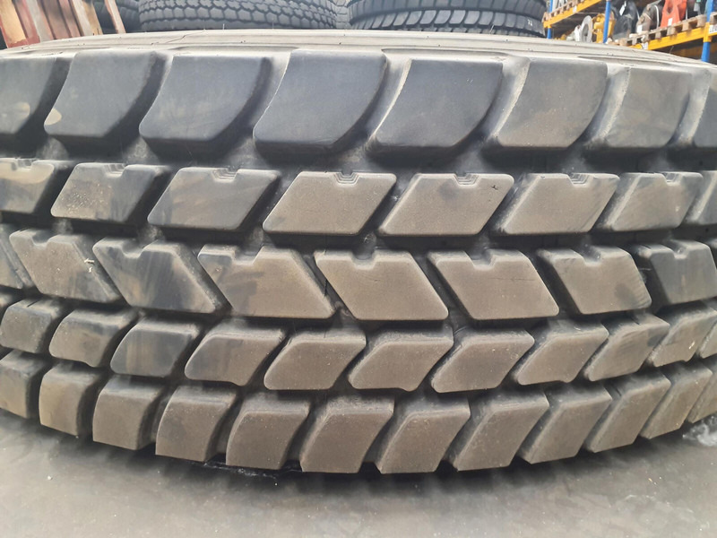 Michelin Wheel 445/95R25 12 14.8 3p - Pneumatiky a ráfky pro Jeřáb: obrázek 3 Michelin Wheel 445/95R25 12 14.8 3p - Pneumatiky a ráfky pro Jeřáb: obrázek 3
