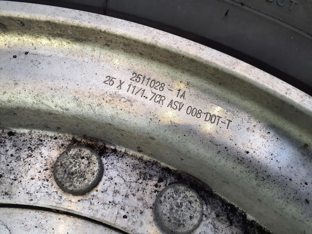 Michelin Wheel 445/95R25 12 9 2p alu - Kompletní kolo pro Jeřáb: obrázek 5 Michelin Wheel 445/95R25 12 9 2p alu - Kompletní kolo pro Jeřáb: obrázek 5