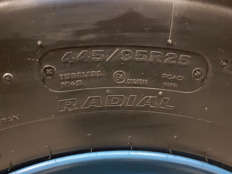 Tadano Faun Wheel 445/95R25 10 6.5 3p - Pneumatiky a ráfky pro Jeřáb: obrázek 4 Tadano Faun Wheel 445/95R25 10 6.5 3p - Pneumatiky a ráfky pro Jeřáb: obrázek 4