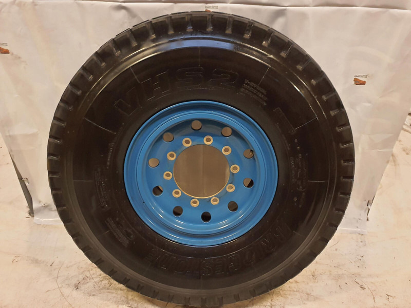 Tadano Faun Wheel 445/95R25 10 6.5 3p - Pneumatiky a ráfky pro Jeřáb: obrázek 3 Tadano Faun Wheel 445/95R25 10 6.5 3p - Pneumatiky a ráfky pro Jeřáb: obrázek 3