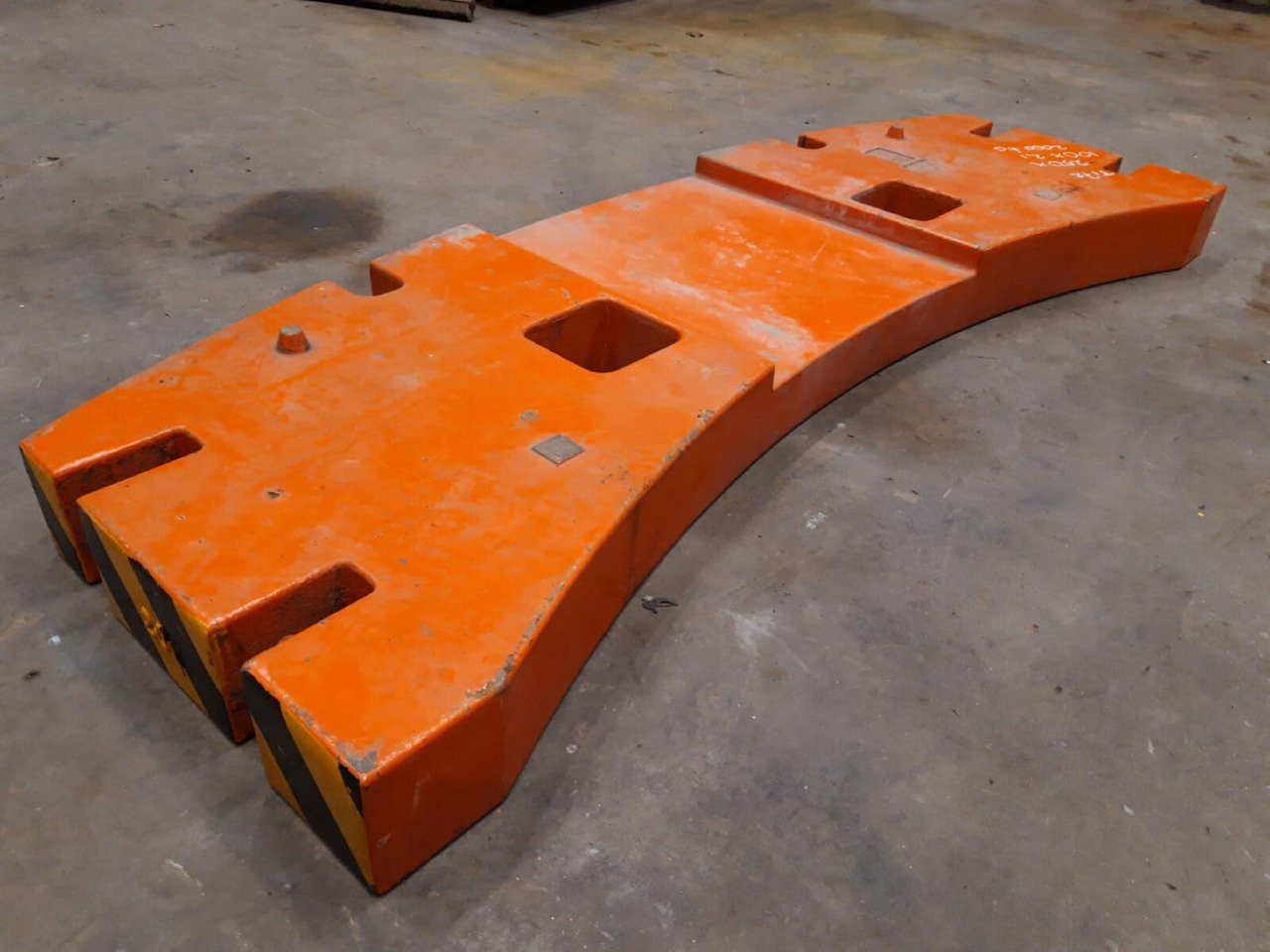 Terex AC 155 counterweight 2,0 ton - Protizávaží pro Autojeřáb: obrázek 3 Terex AC 155 counterweight 2,0 ton - Protizávaží pro Autojeřáb: obrázek 3