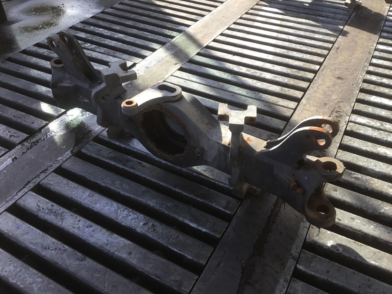 Terex AC 35 axle housing axle 1 - Náprava a díly pro Autojeřáb: obrázek 3 Terex AC 35 axle housing axle 1 - Náprava a díly pro Autojeřáb: obrázek 3