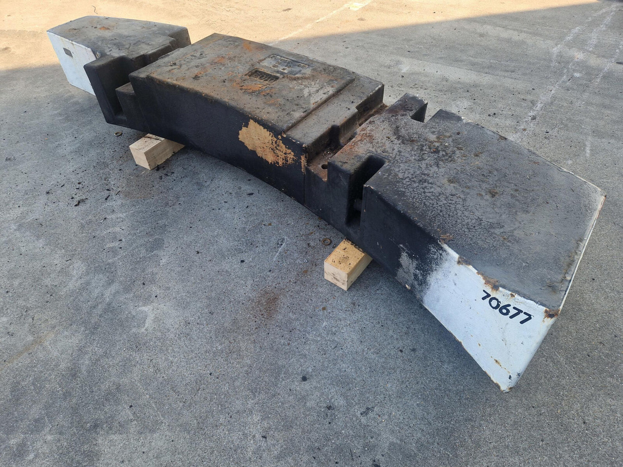 Terex AC 40 CITY counterweight 2.35T - Protizávaží pro Autojeřáb: obrázek 3 Terex AC 40 CITY counterweight 2.35T - Protizávaží pro Autojeřáb: obrázek 3