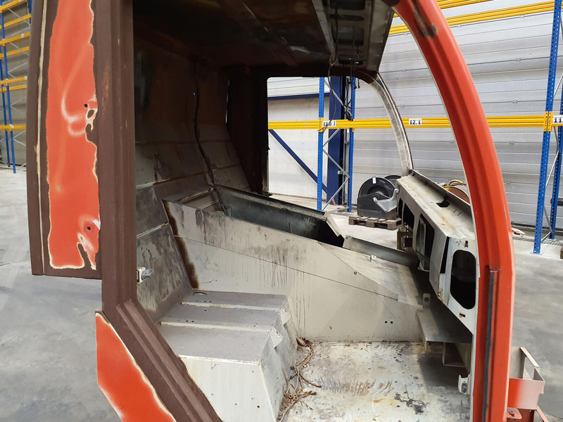 Terex PPM ATT lower cabin - Kabina a interiér pro Jeřáb: obrázek 5 Terex PPM ATT lower cabin - Kabina a interiér pro Jeřáb: obrázek 5