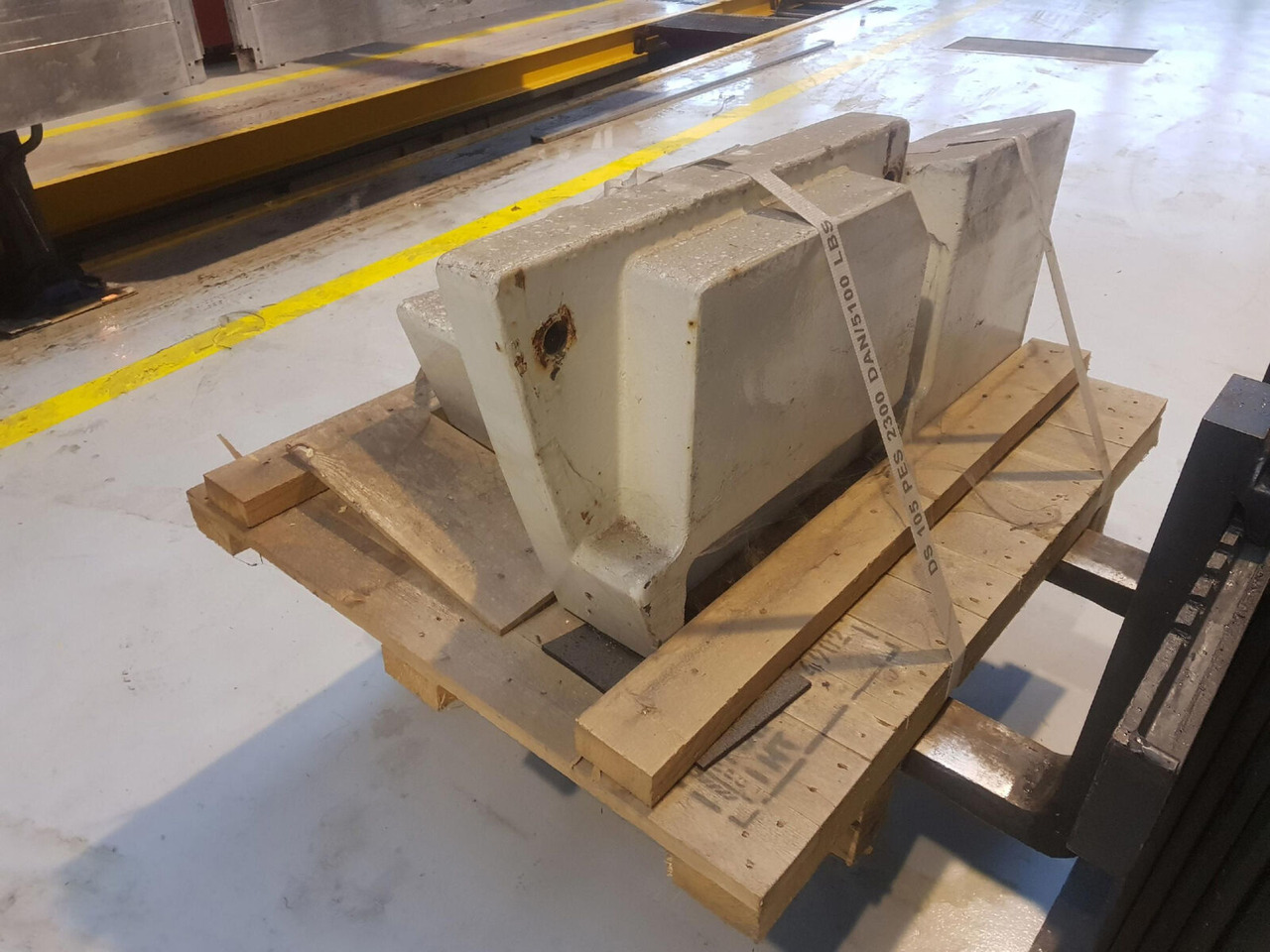 Terex Terex Challenger 4200 counterweight 1,4 ton - Protizávaží pro Autojeřáb: obrázek 4 Terex Terex Challenger 4200 counterweight 1,4 ton - Protizávaží pro Autojeřáb: obrázek 4