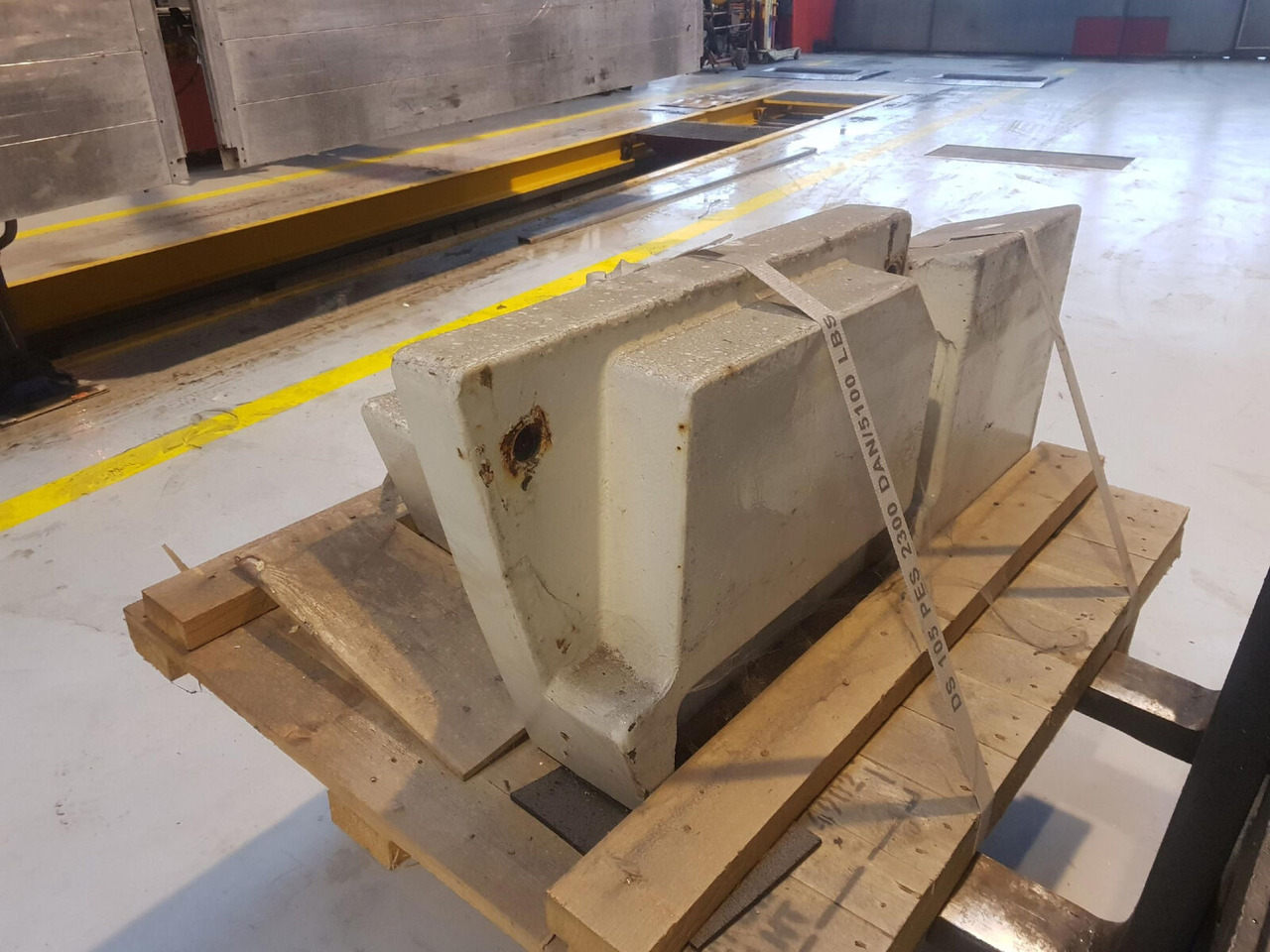 Terex Terex Challenger 4200 counterweight 1,4 ton - Protizávaží pro Autojeřáb: obrázek 3 Terex Terex Challenger 4200 counterweight 1,4 ton - Protizávaží pro Autojeřáb: obrázek 3