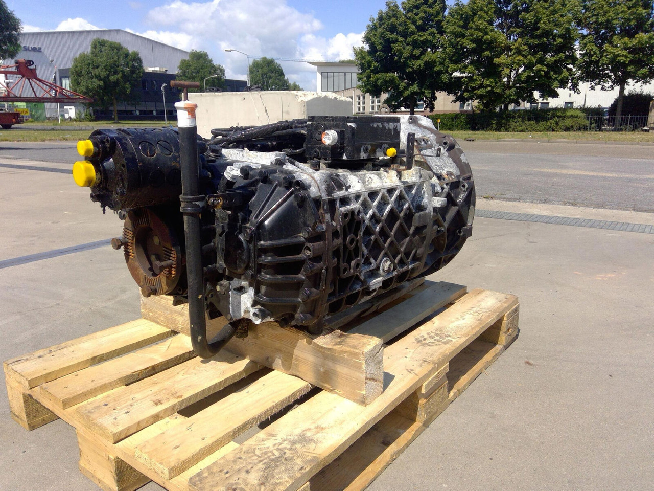 ZF ATF 60-4 gearbox ZF ECOSPLIT 16 S 151 - Převodovka pro Autojeřáb: obrázek 4 ZF ATF 60-4 gearbox ZF ECOSPLIT 16 S 151 - Převodovka pro Autojeřáb: obrázek 4
