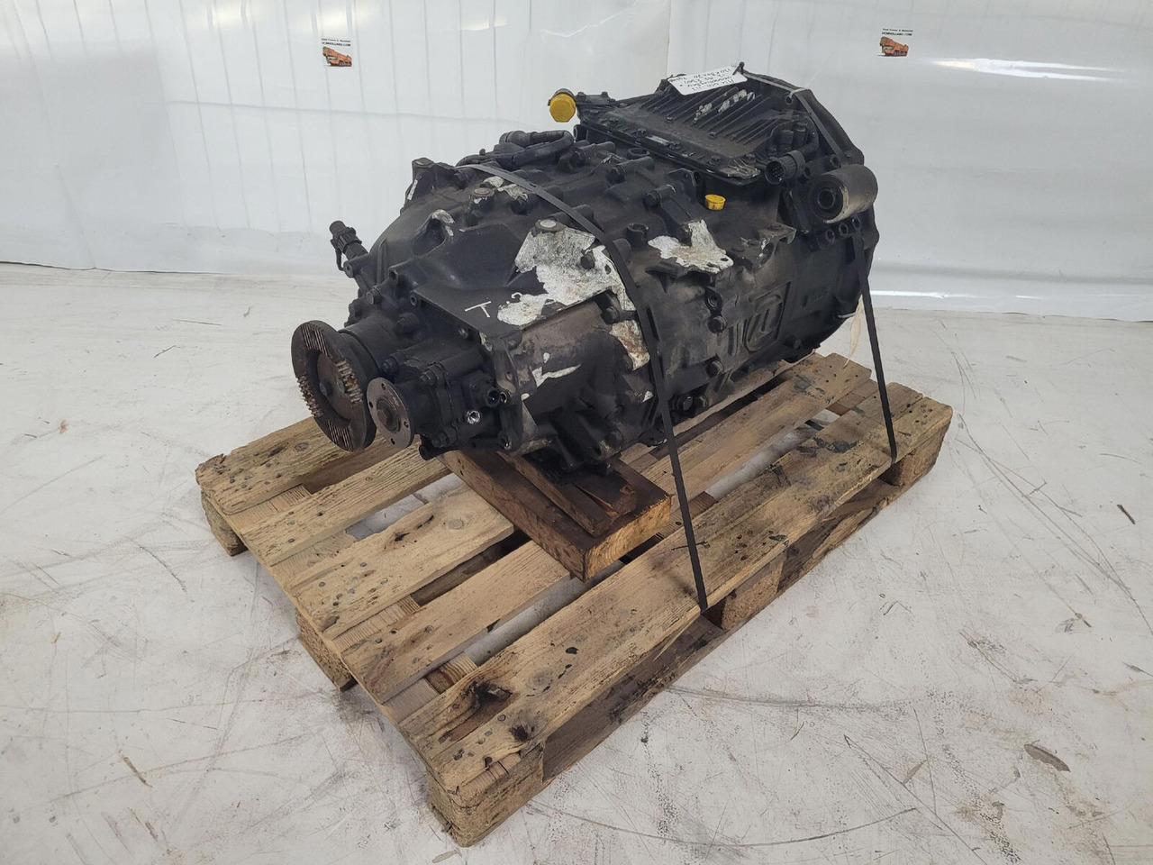 ZF GMK 3055 Gearbox ZF Astronic 12 AS 2302 - Převodovka pro Autojeřáb: obrázek 3 ZF GMK 3055 Gearbox ZF Astronic 12 AS 2302 - Převodovka pro Autojeřáb: obrázek 3