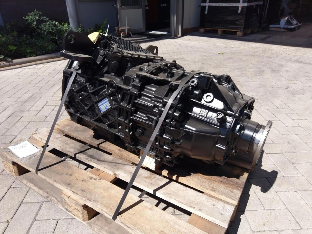 ZF LTM 1055-3.2 gearbox Astronic 12 AS 2302 - Převodovka pro Autojeřáb: obrázek 3 ZF LTM 1055-3.2 gearbox Astronic 12 AS 2302 - Převodovka pro Autojeřáb: obrázek 3