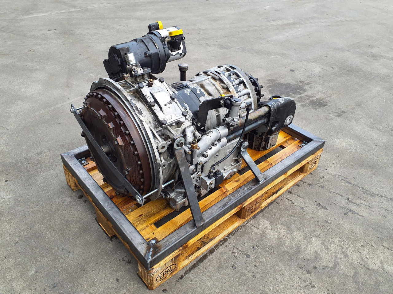 ZF LTM 1060 gearbox ZF 6HP-600 - Převodovka pro Autojeřáb: obrázek 1 ZF LTM 1060 gearbox ZF 6HP-600 - Převodovka pro Autojeřáb: obrázek 1