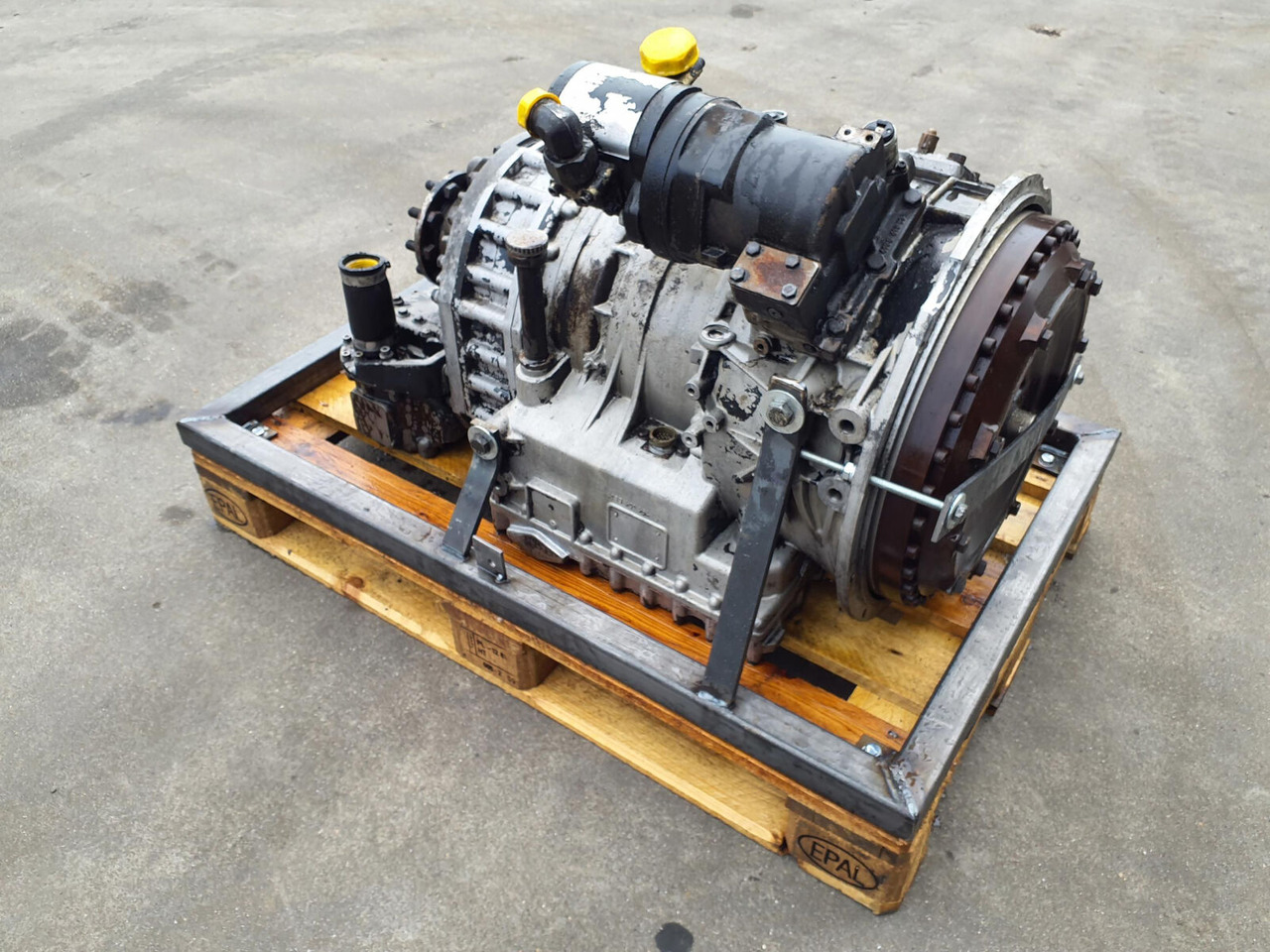 ZF LTM 1060 gearbox ZF 6HP-600 - Převodovka pro Autojeřáb: obrázek 4 ZF LTM 1060 gearbox ZF 6HP-600 - Převodovka pro Autojeřáb: obrázek 4