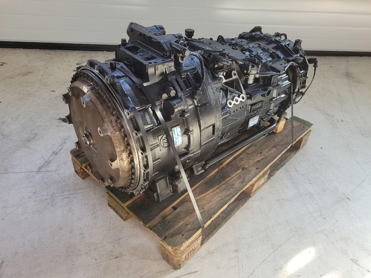 ZF LTM 1250-6.1 gearbox TC tronic 12 AS 3002 TC - Převodovka pro Autojeřáb: obrázek 1 ZF LTM 1250-6.1 gearbox TC tronic 12 AS 3002 TC - Převodovka pro Autojeřáb: obrázek 1