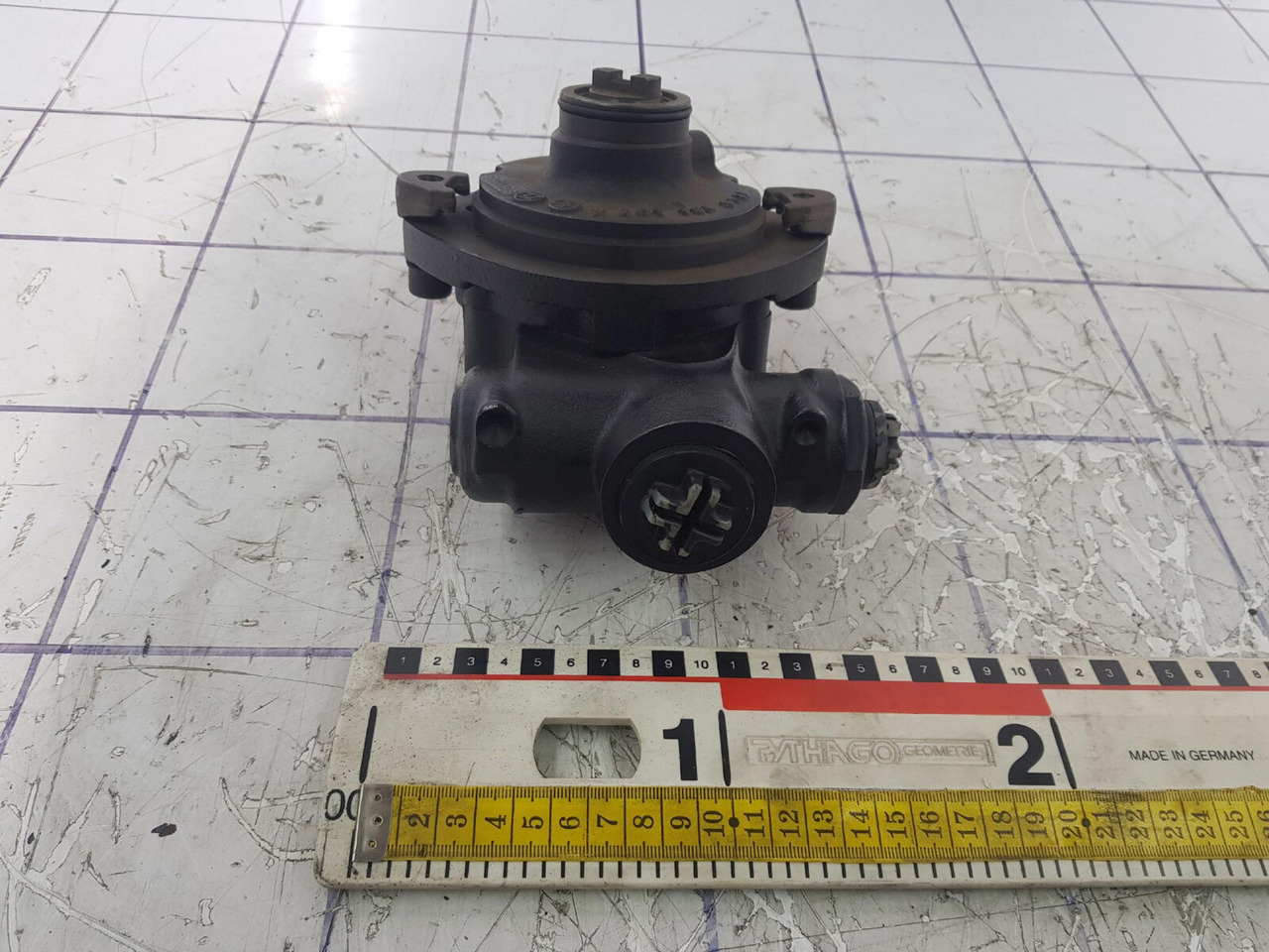 ZF ZF steering pump - Čerpadlo hydraulického zesilovače pro Jeřáb: obrázek 1 ZF ZF steering pump - Čerpadlo hydraulického zesilovače pro Jeřáb: obrázek 1