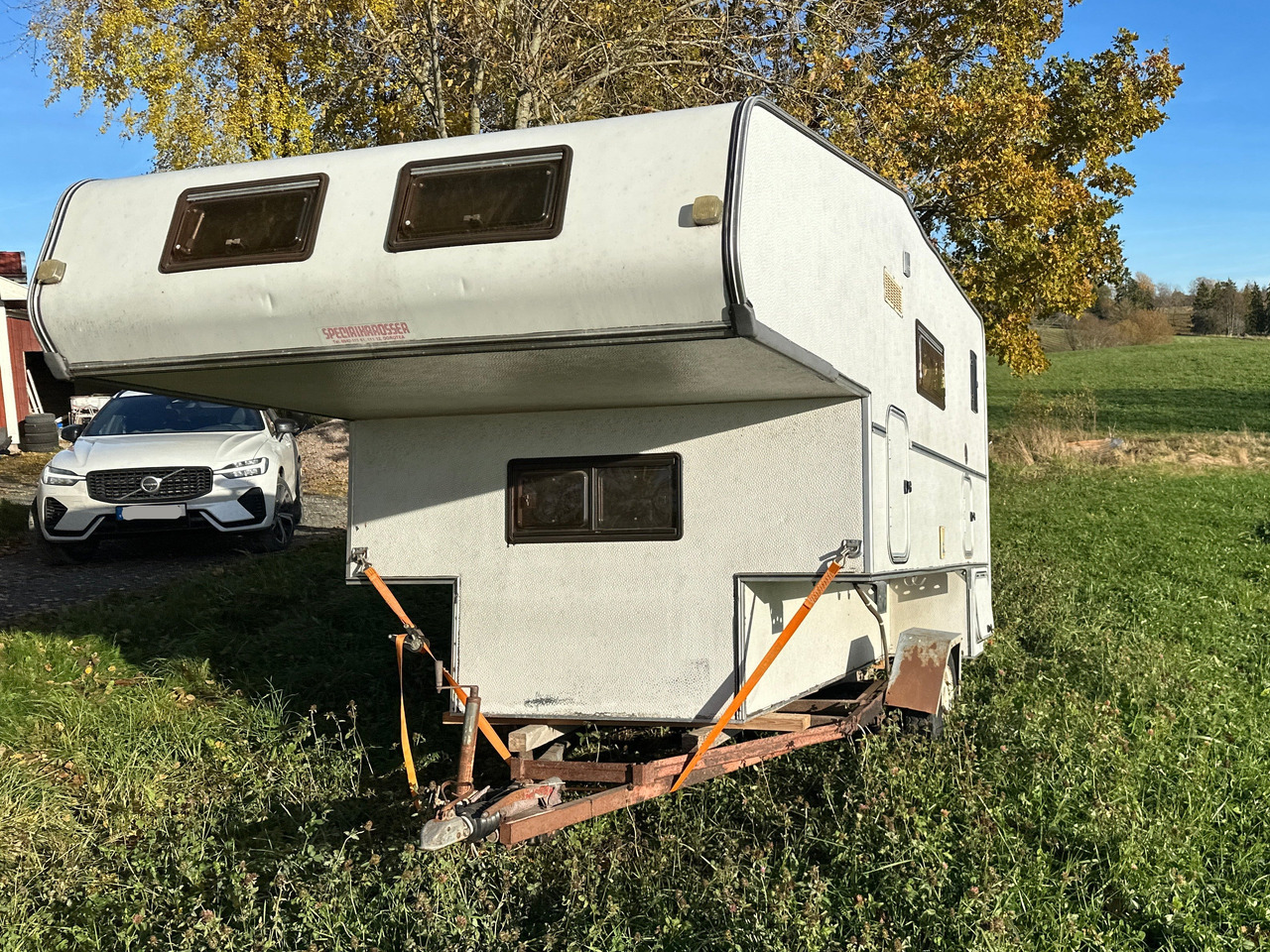 Camper - Karavan: obrázek 1 Camper - Karavan: obrázek 1