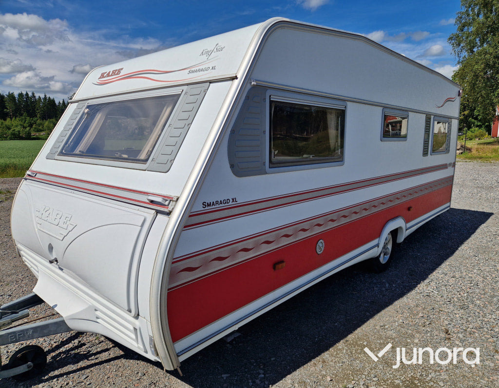 Husvagn Kabe Smaragd XL King Size - Karavan: obrázek 3 Husvagn Kabe Smaragd XL King Size - Karavan: obrázek 3