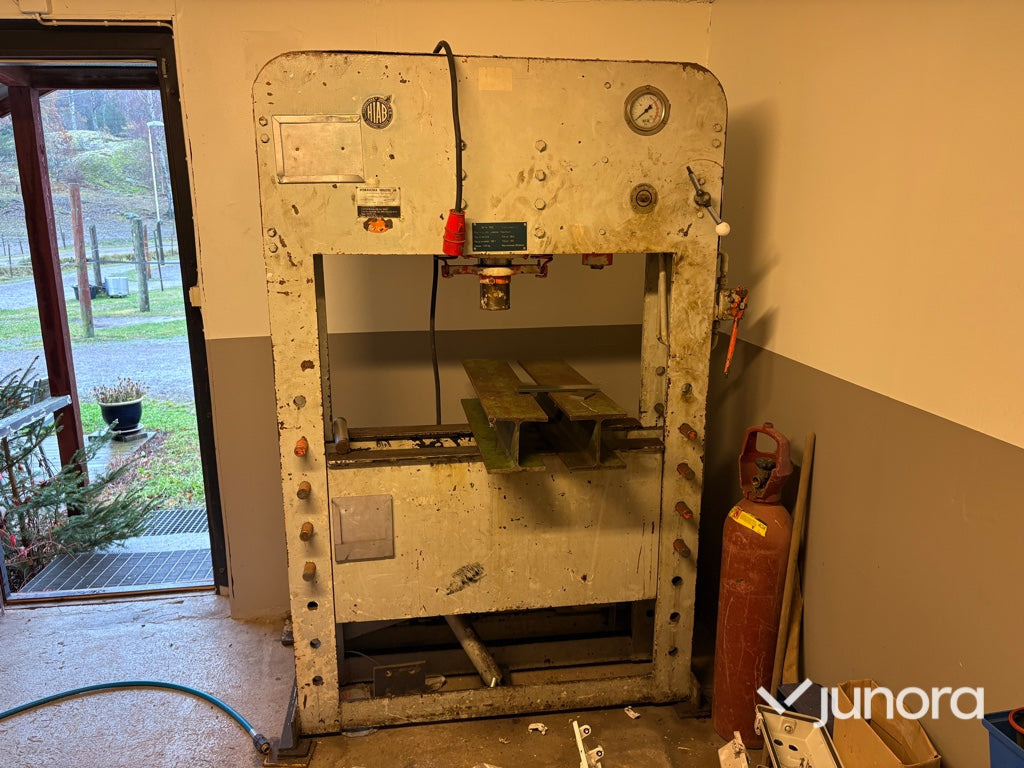 Hydraulpress - Hiab H100E, 100 ton - Ohraňovací lis: obrázek 3 Hydraulpress - Hiab H100E, 100 ton - Ohraňovací lis: obrázek 3