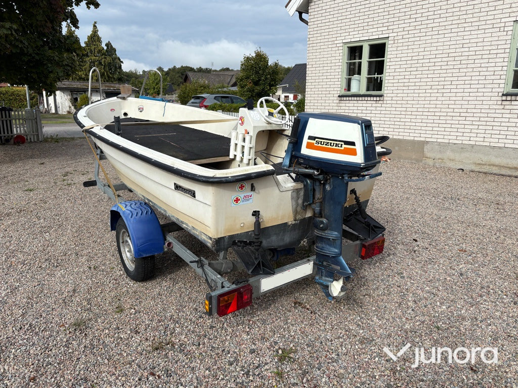 Båt + Trailer - Crescent 415d, Brenderup, 80km - Jiná technika: obrázek 3 Båt + Trailer - Crescent 415d, Brenderup, 80km - Jiná technika: obrázek 3