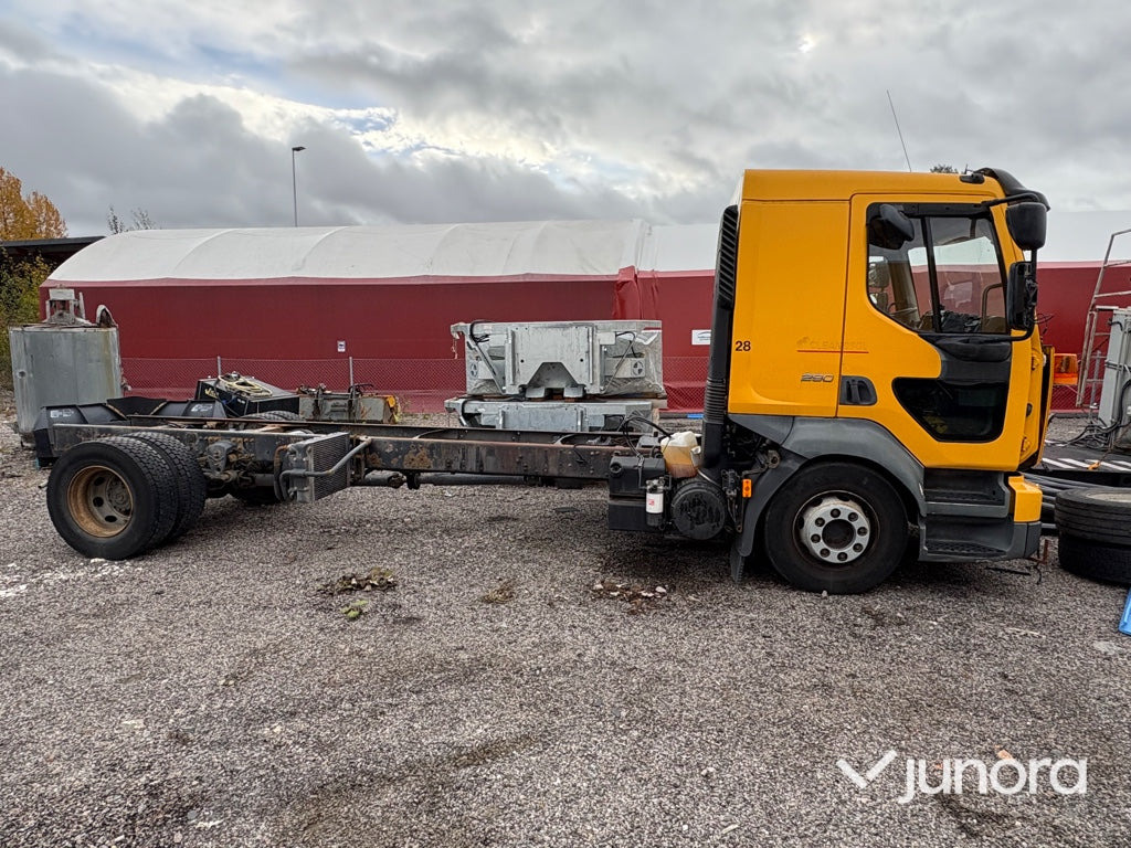 Lastbil - Volvo FL 4*2 - Podvozek s kabinou: obrázek 5 Lastbil - Volvo FL 4*2 - Podvozek s kabinou: obrázek 5