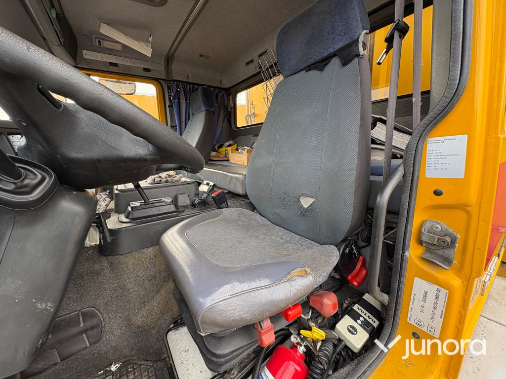 Nákladní automobil valníkový/ Plošinový Lastbil - Volvo FL611 4X2: obrázek 17