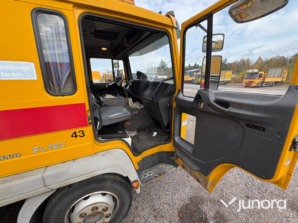 Nákladní automobil valníkový/ Plošinový Lastbil - Volvo FL611 4X2: obrázek 14