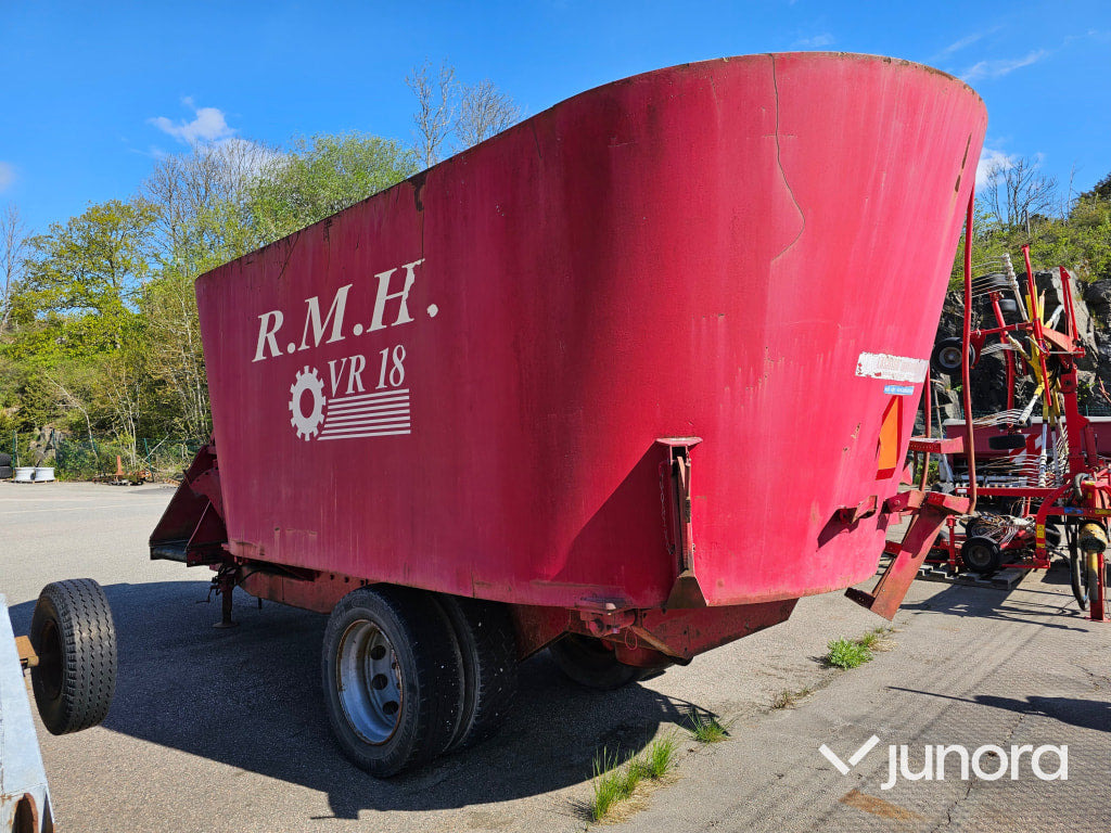 Mixervagn R.M.H VR18 - Krmný míchací vůz: obrázek 2 Mixervagn R.M.H VR18 - Krmný míchací vůz: obrázek 2