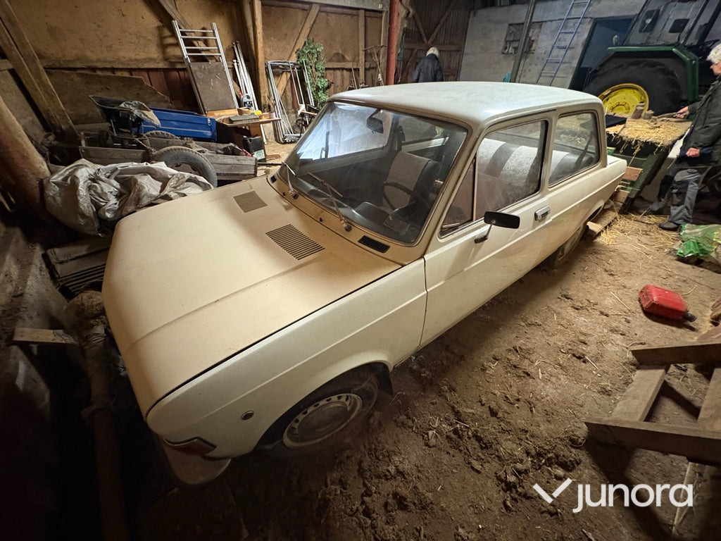 Personbil - Fiat 128 Berlina - Osobní auto: obrázek 1 Personbil - Fiat 128 Berlina - Osobní auto: obrázek 1