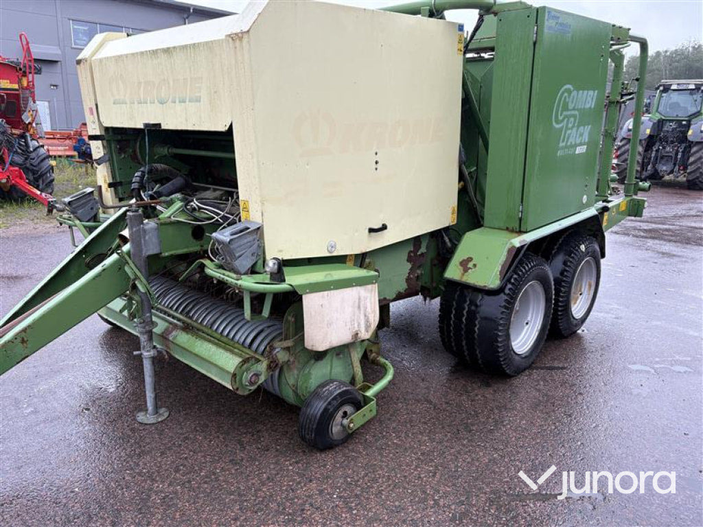 Rundbalspress Krone COMBI PACK 1250 - Samonakládací vůz: obrázek 3 Rundbalspress Krone COMBI PACK 1250 - Samonakládací vůz: obrázek 3