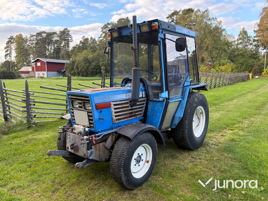 Traktor Iseki TE 4270 - Traktor: obrázek 1 Traktor Iseki TE 4270 - Traktor: obrázek 1