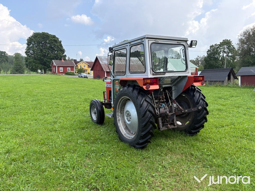 Traktor - Massey Ferguson 240 - Traktor: obrázek 4 Traktor - Massey Ferguson 240 - Traktor: obrázek 4
